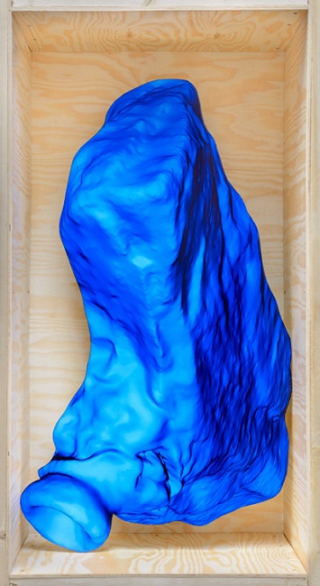abstract 3d print in a wooden crate by artist Stefano Conti